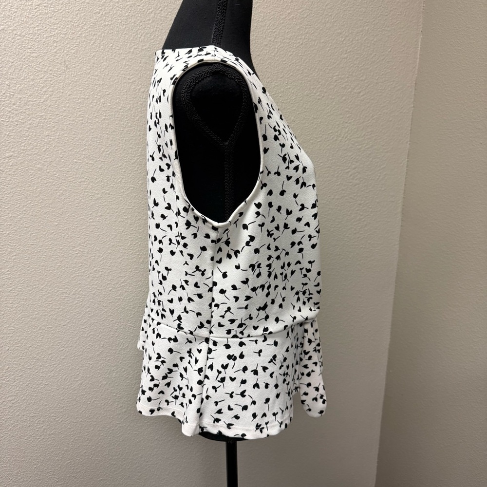 Talbots Petite LP Black White Floral Tie Front Sleeveless Blouse Top Work - Picture 6 of 8